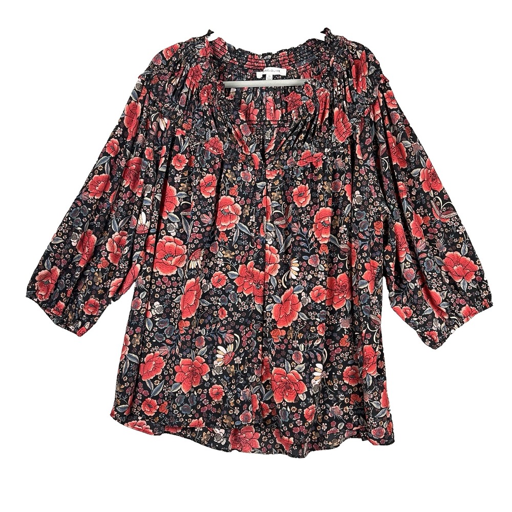 ROSE & OLIVE Women‎ Top Size 2X Ruched Neckline Covered Buttons High Low Hemline